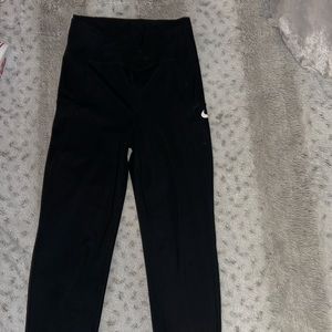 Black stretchy nike leggings!!